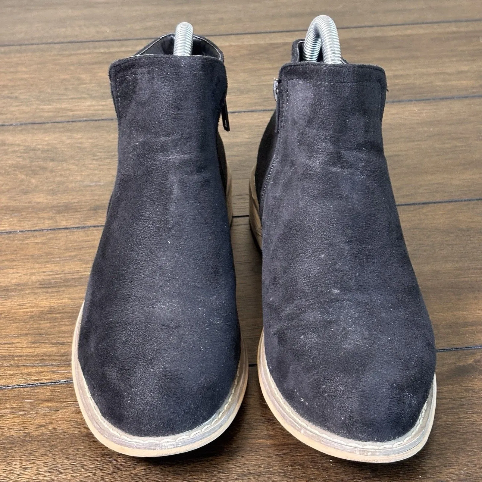 Seven7 Boots Womens 8 Cisco Kid Casual Side Zip Ankle Bootie Black Vegan Suede - Image 2