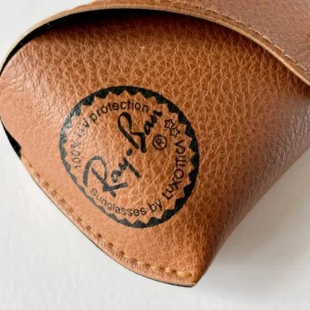 Ray-Ban Textured Leather Sunglasses Case Brown - Image 6
