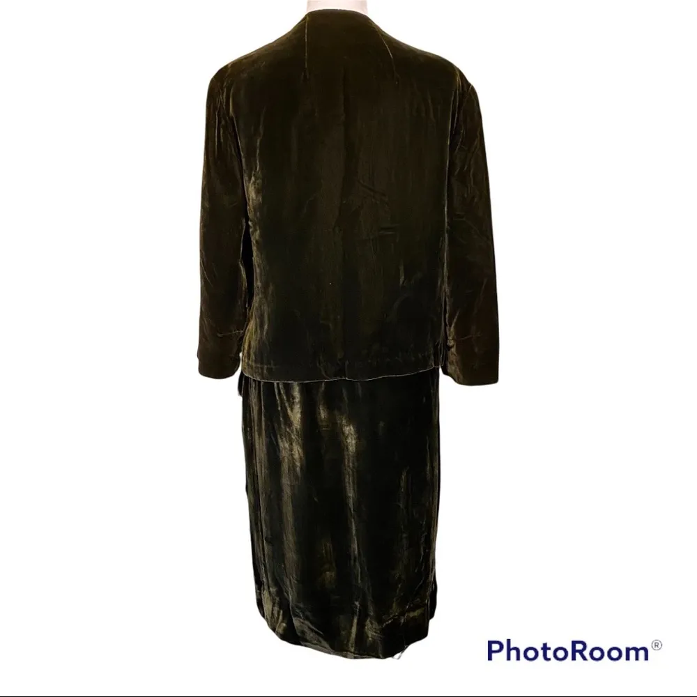 Vintage Johnnye Jr dark green velvet two piece suit size S - Image 6