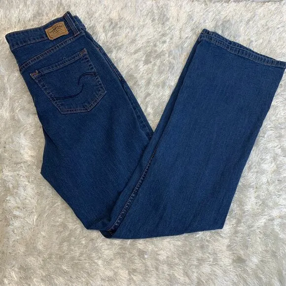 Levi's Signature Dark Wash At Waist Bootcut Sz 8 - Image 2