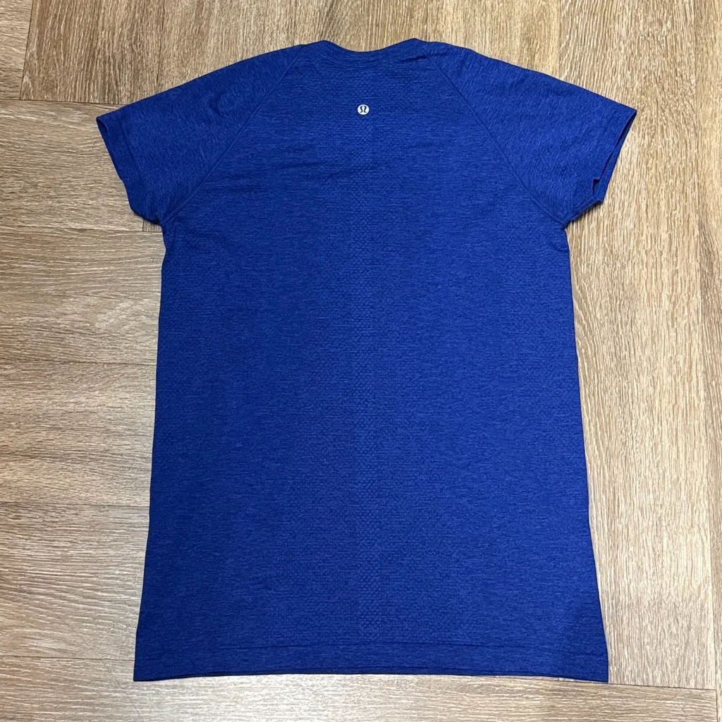 Lululemon Swiftly Tech Short Sleeve 2.0 - Image 4