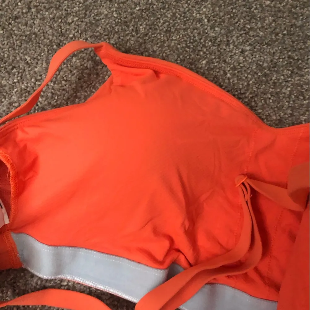 Athleta  x Alicia Keys Elation Athletic Sports Bra in Jewel Orange Size Medium - Image 11