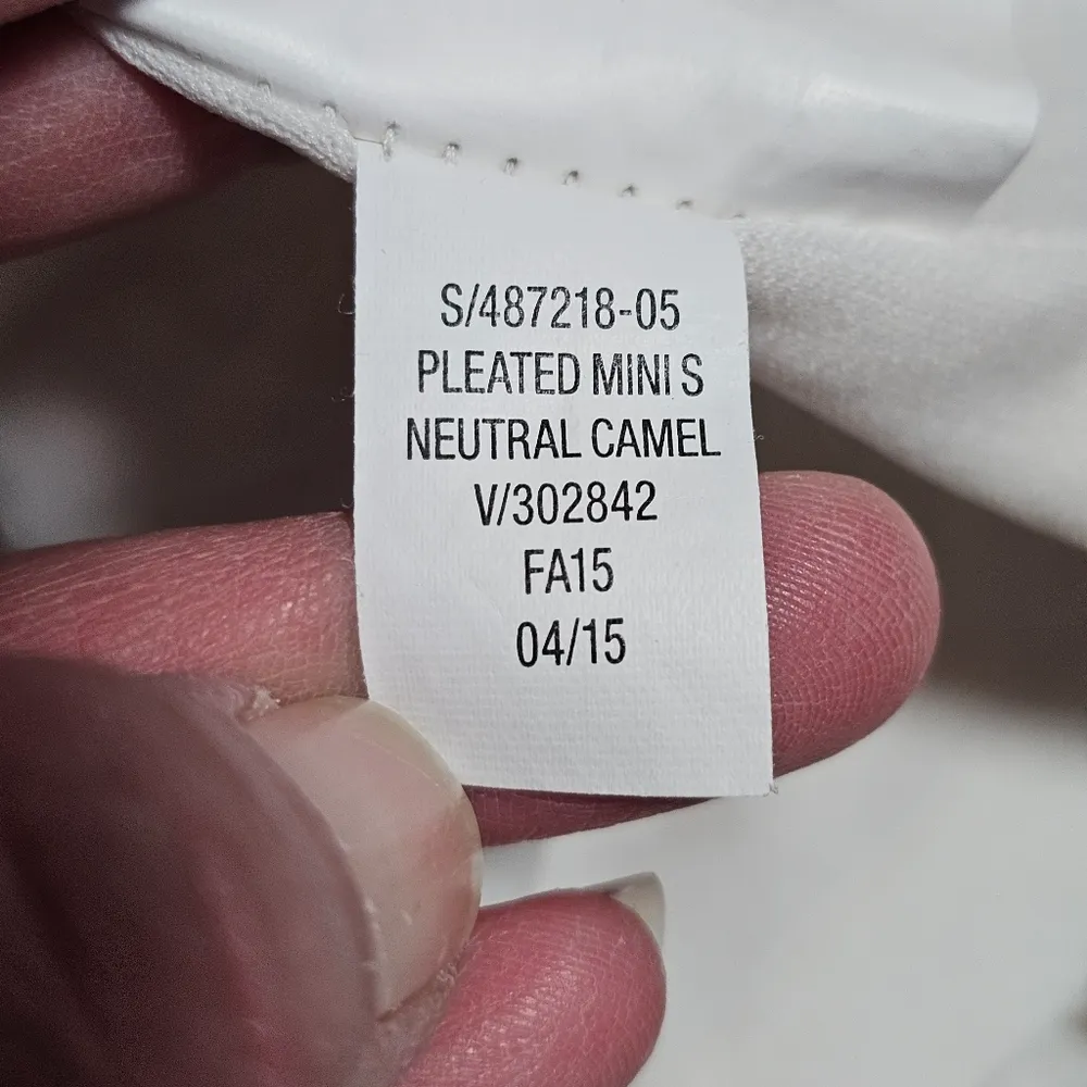 Old Navy Camel ZigZag Patterned Pleated Mini Skirt Size XS - Image 6