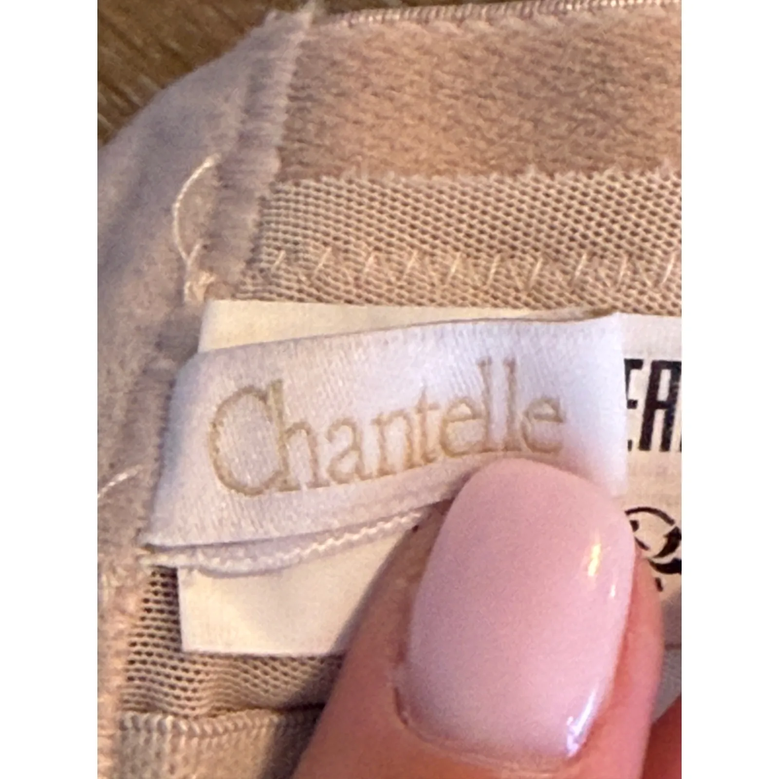 Chantelle Beige Lace Full Coverage Underwire Bra 32 DDDD (32 G) - Image 5