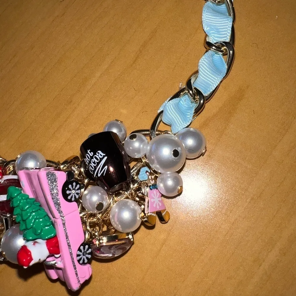 Betsey Johnson rhinestones snowman Santa pink car Christmas necklace - Image 4