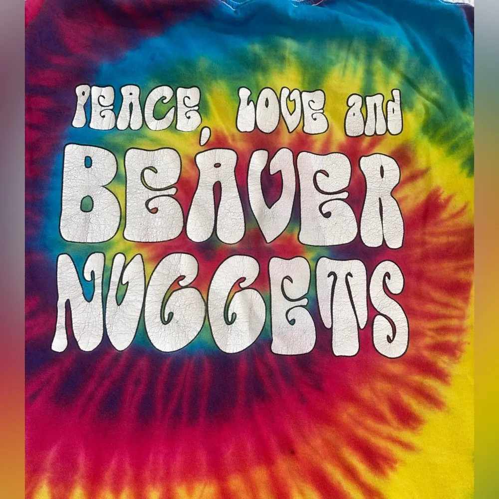 Buc-ee’s tie dye t-shirt tee peace love beaver nuggets size S - Image 7
