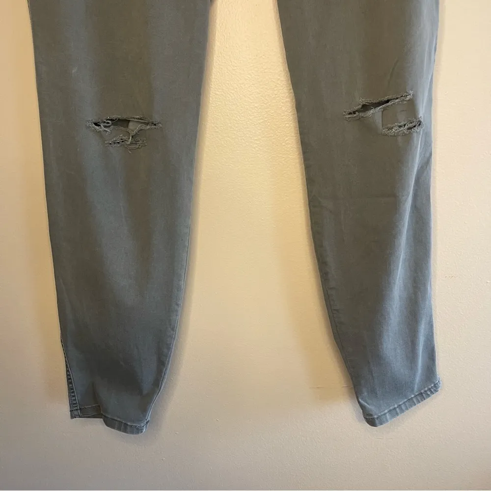 Maurices XL REG jogger-style pants in an olive green hue - Image 2