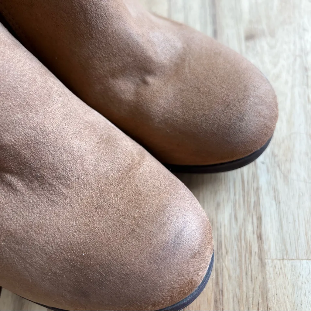 American Eagle Faux Suede Tan Ankle Boots | Size 7 - Image 5