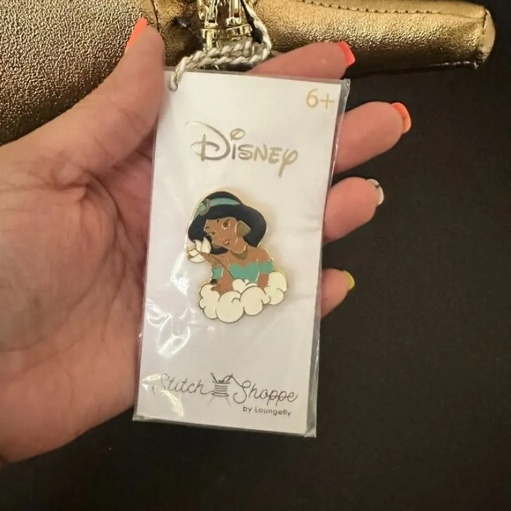 Loungefly Stitch Shoppe Disney Aladdin Genie Lamp Crossbody Purse NEW - Image 4