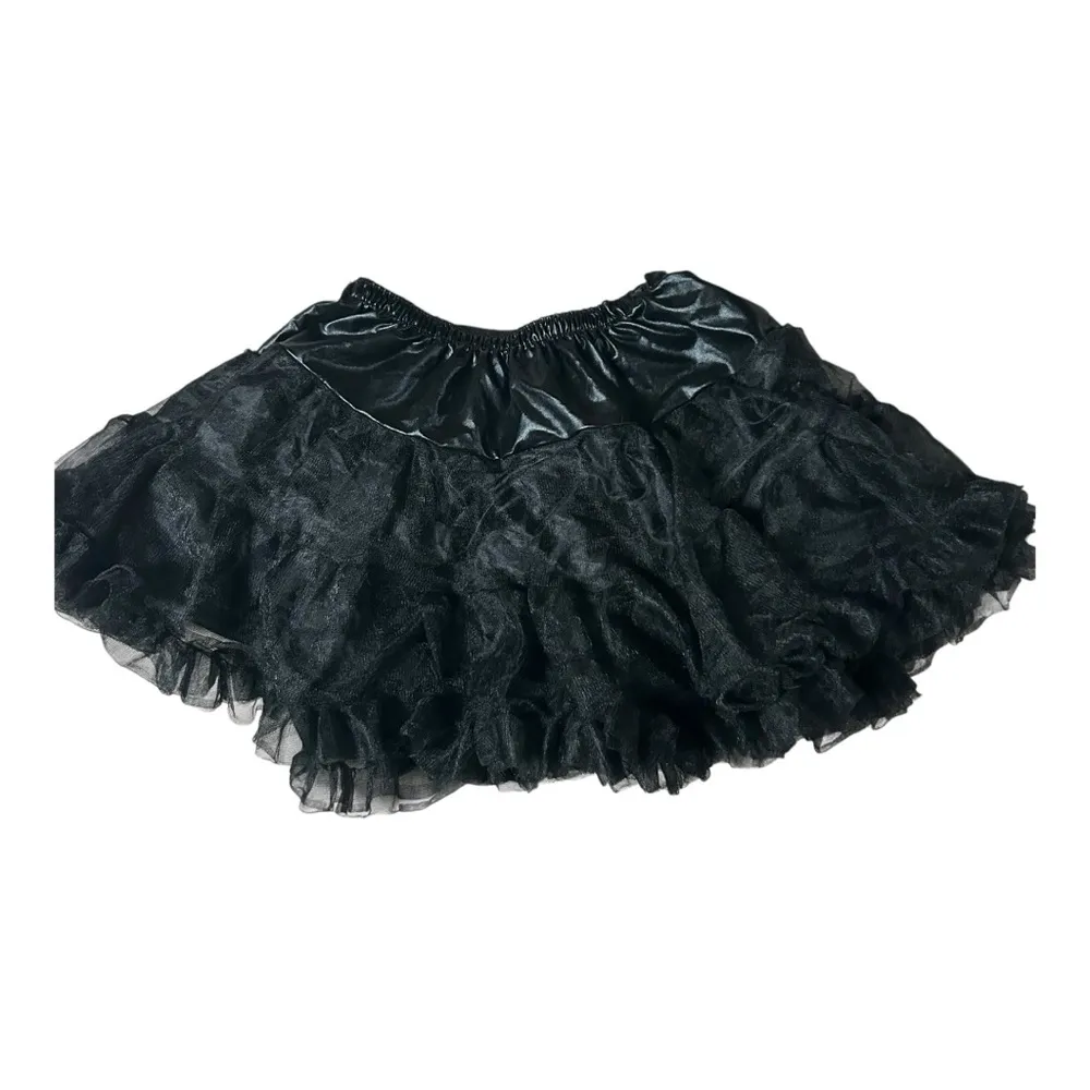 Combo: Women’s Checkered Tutu Halloween Dress Up Costume and one black skirt OS Red Size undefined - Image 3