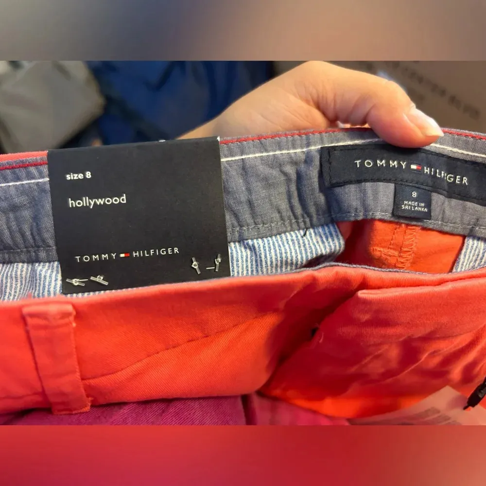 Nwt Tommy Hilfiger Hollywood Coral Bermuda Shorts - Image 3