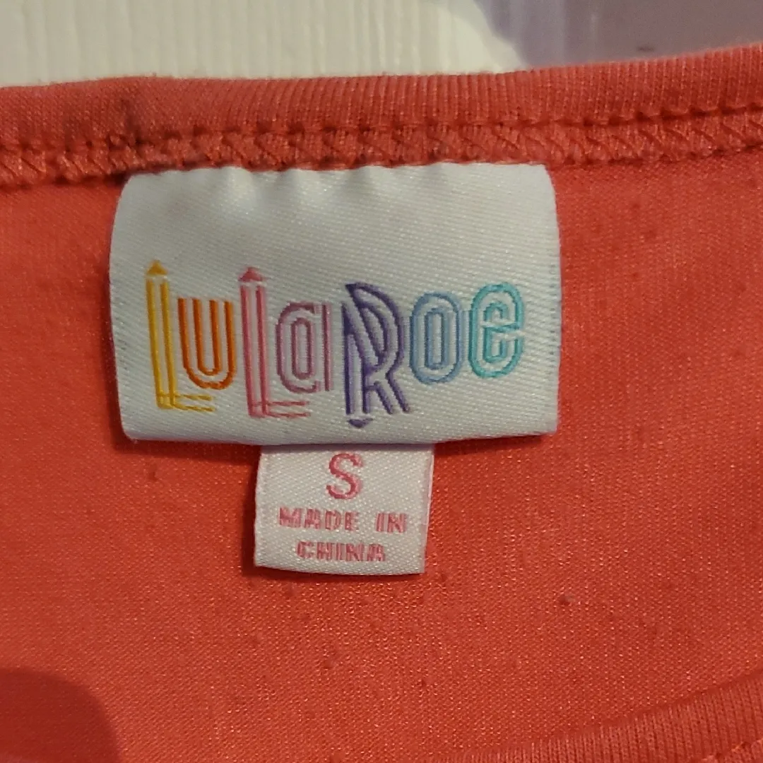 🐻  LuLaRoe Irma Coral Casual Top - Image 2