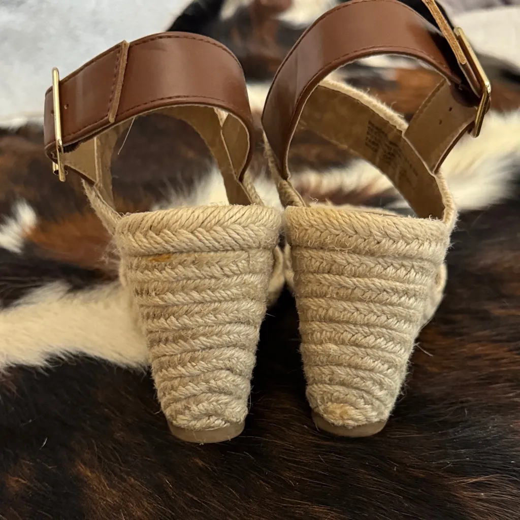 Steve Madden Renders Espadrille Sandals - Image 3