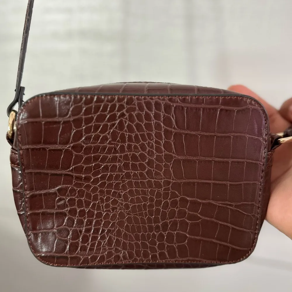 ASOS Brown Croc Embossed Mini Camera Bag Crossbody 5x7” - Image 2