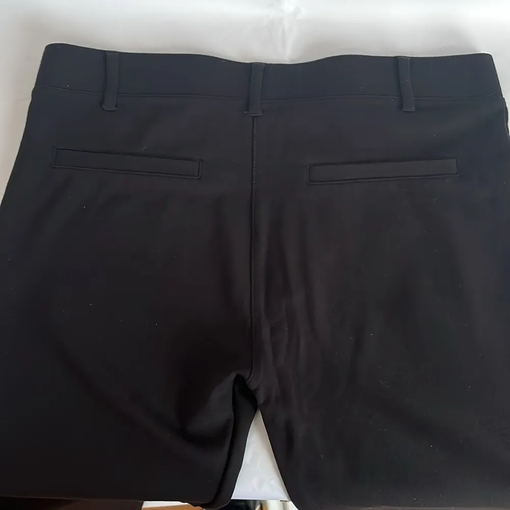 Betabrand Women's Black Pull On Cropped Trousers Small - Image 5