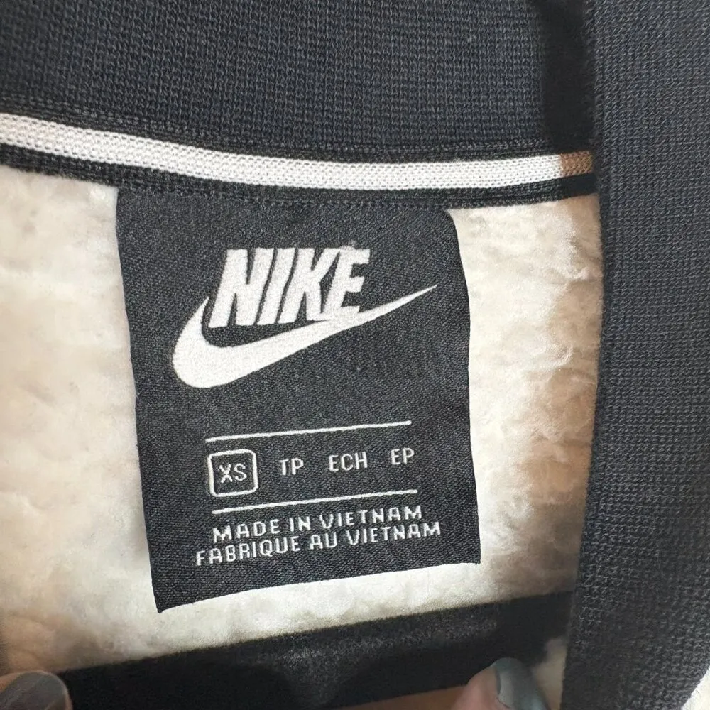 Nike NSW Sportswear Sherpa Wolf Bomber Teddy Zip Up Jacket - Image 5