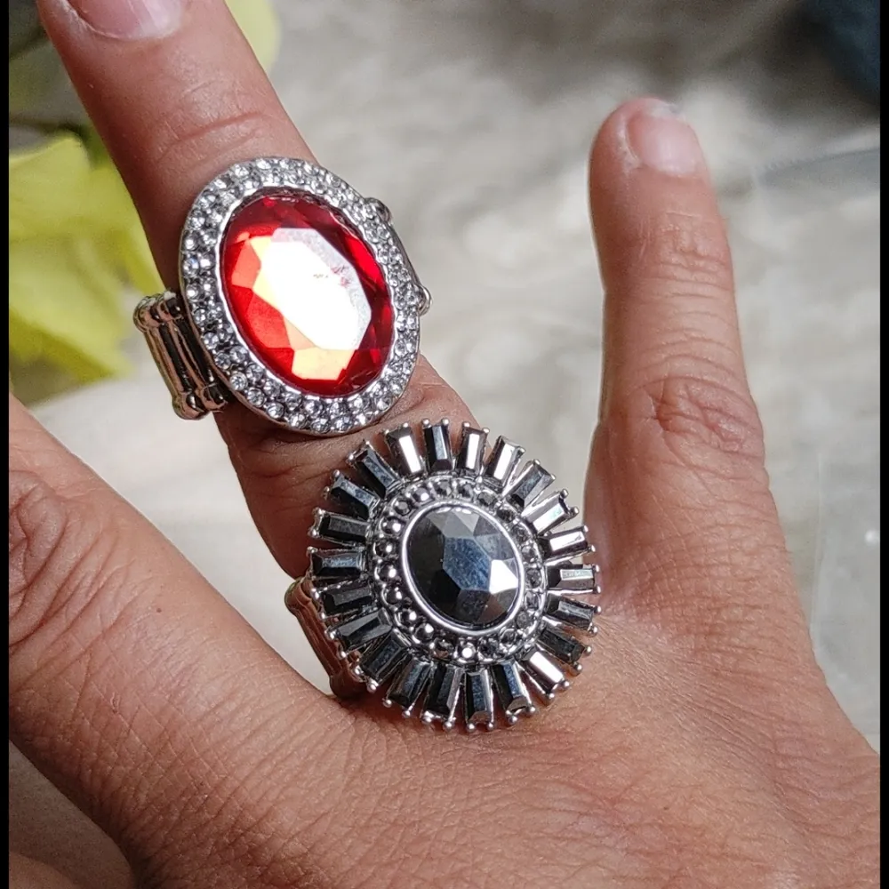 2 Stretch Rings Red And Silver Crystal - Image 6