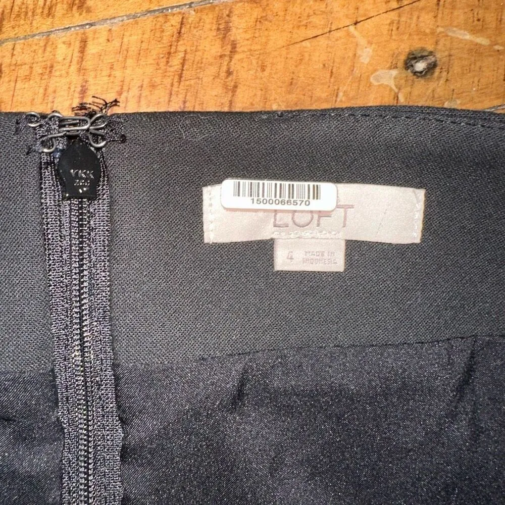 Loft business casual black Parisian 4 minimalist pencil skirt - Image 2