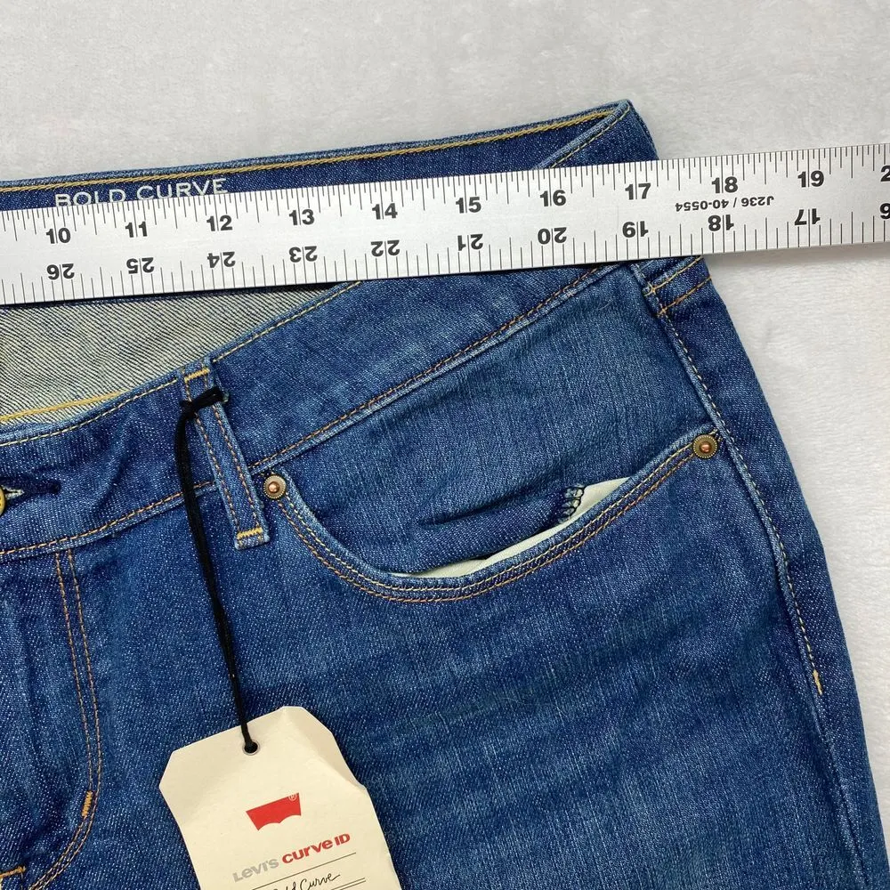 Levi's Jeans Womens 34 Curve ID Bold Curve Women's Bootcut Blue Denim Water-Less - Image 2