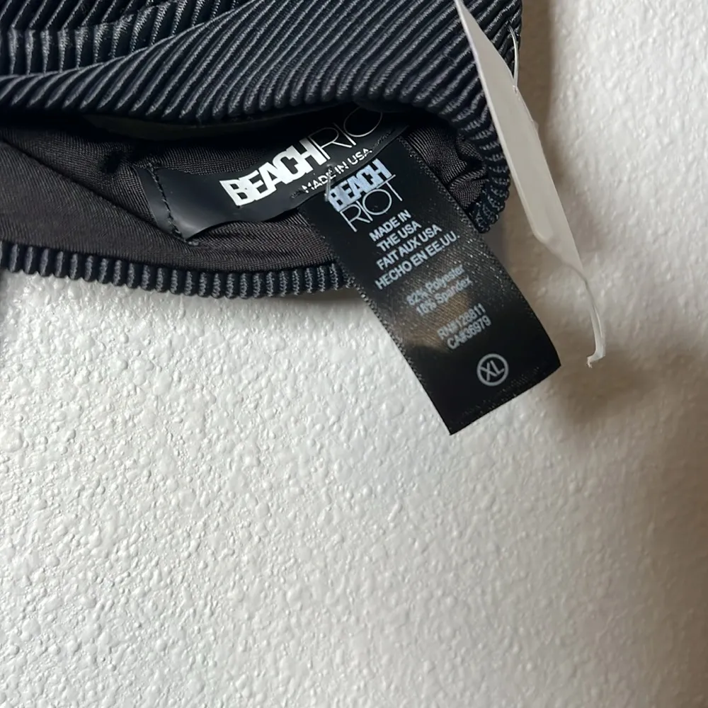 Beach Riot Blair swim top - Image 5