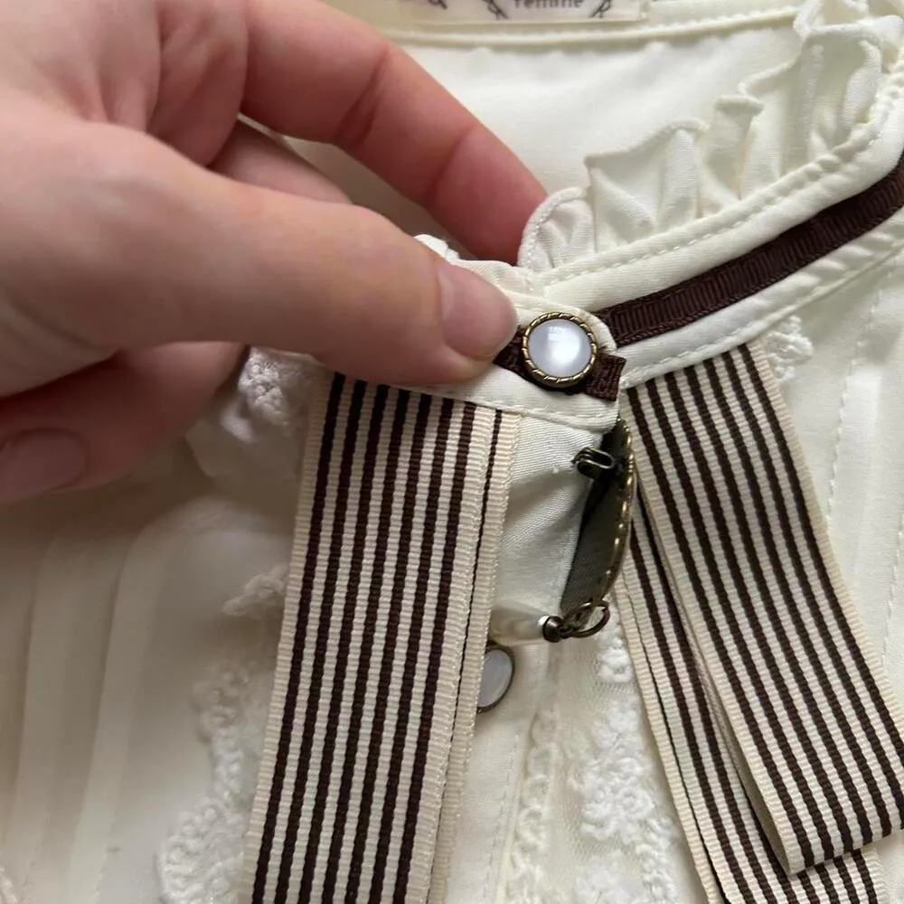 Axes Femme plaid cream bow neck cabochon broach top White Size M - Image 3