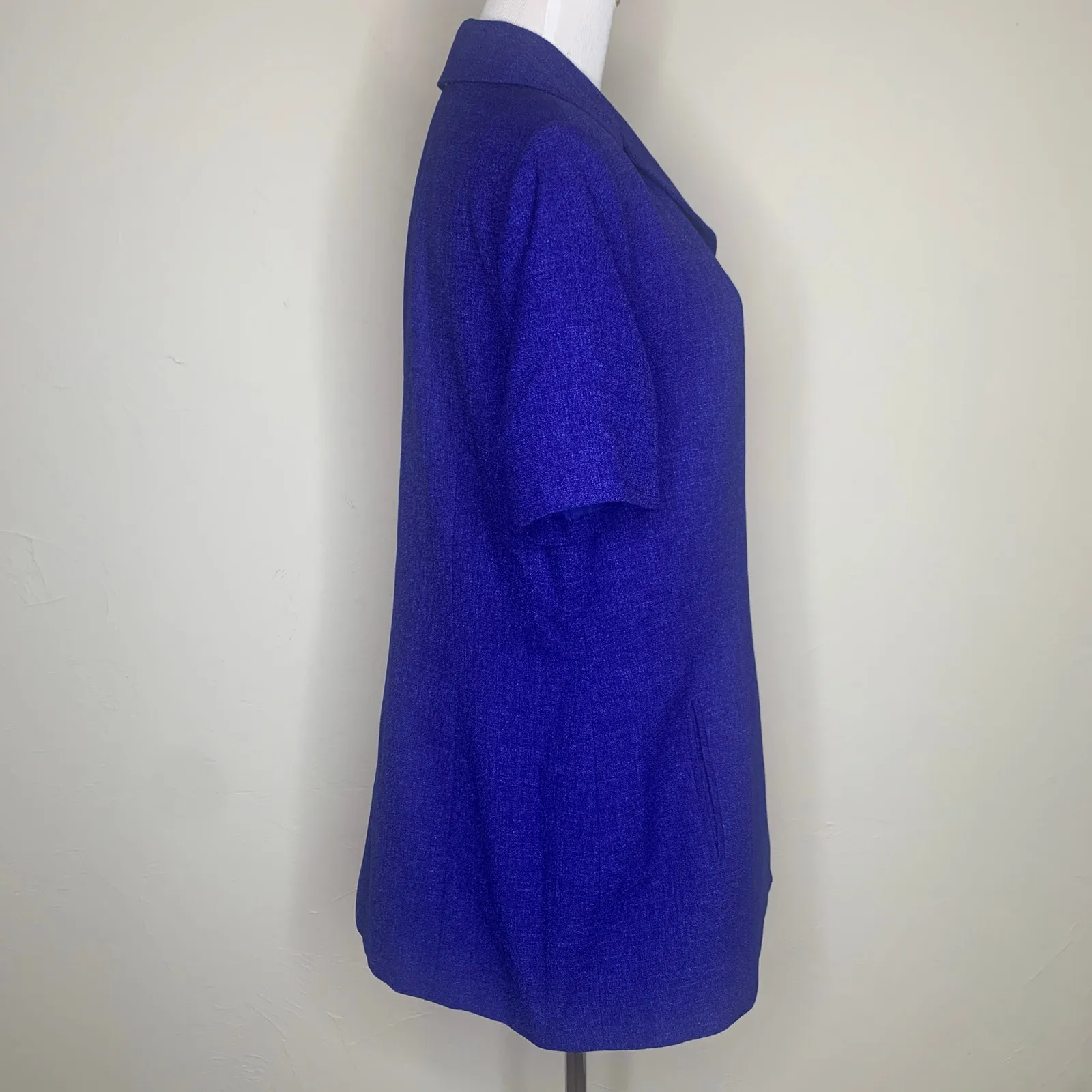Le Suit  Blue Long Blazer Short Sleeve ? Woven Size Medium? - Image 4
