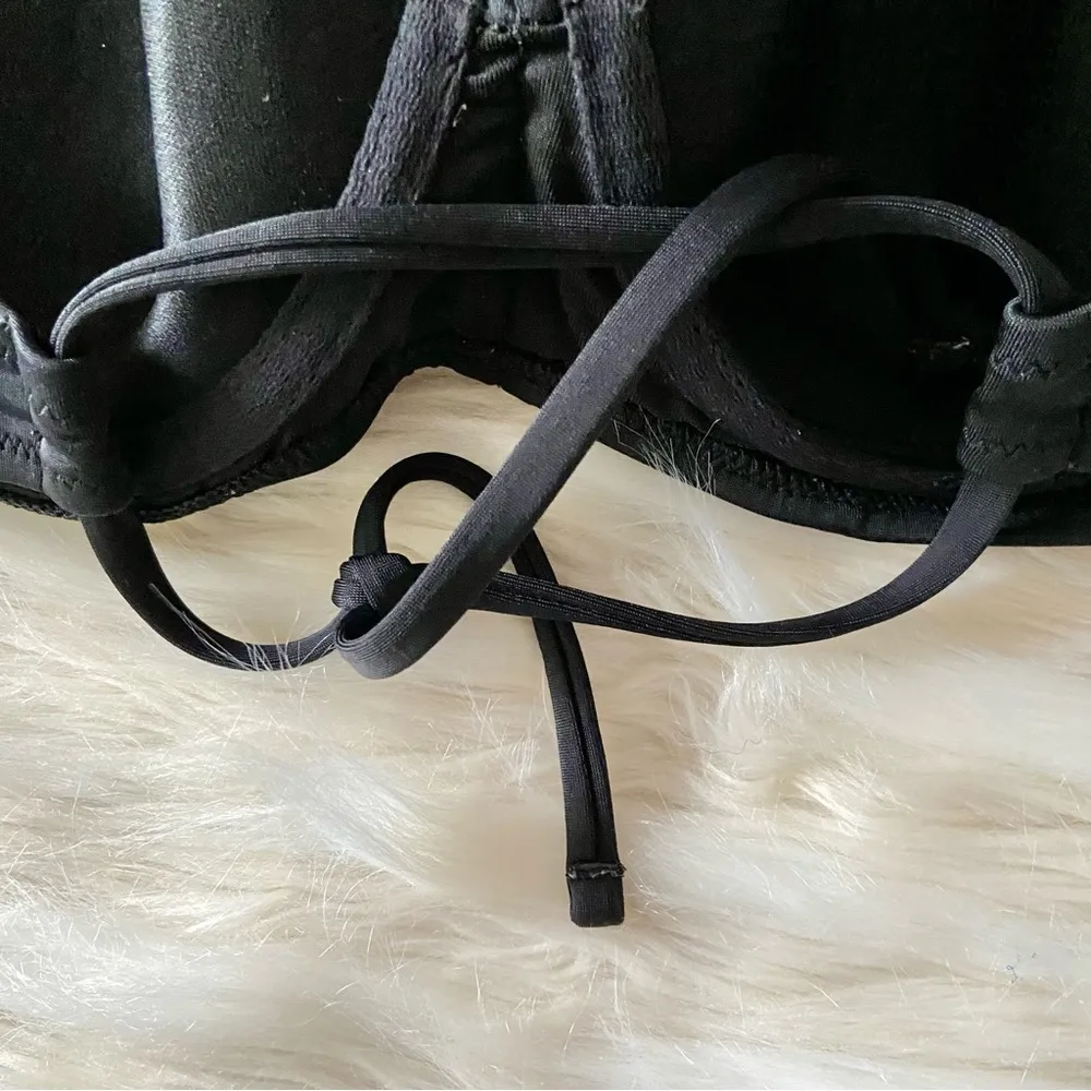 Shade & Shore Black Ruched Underwire Bikini top Sz 34C - Image 15