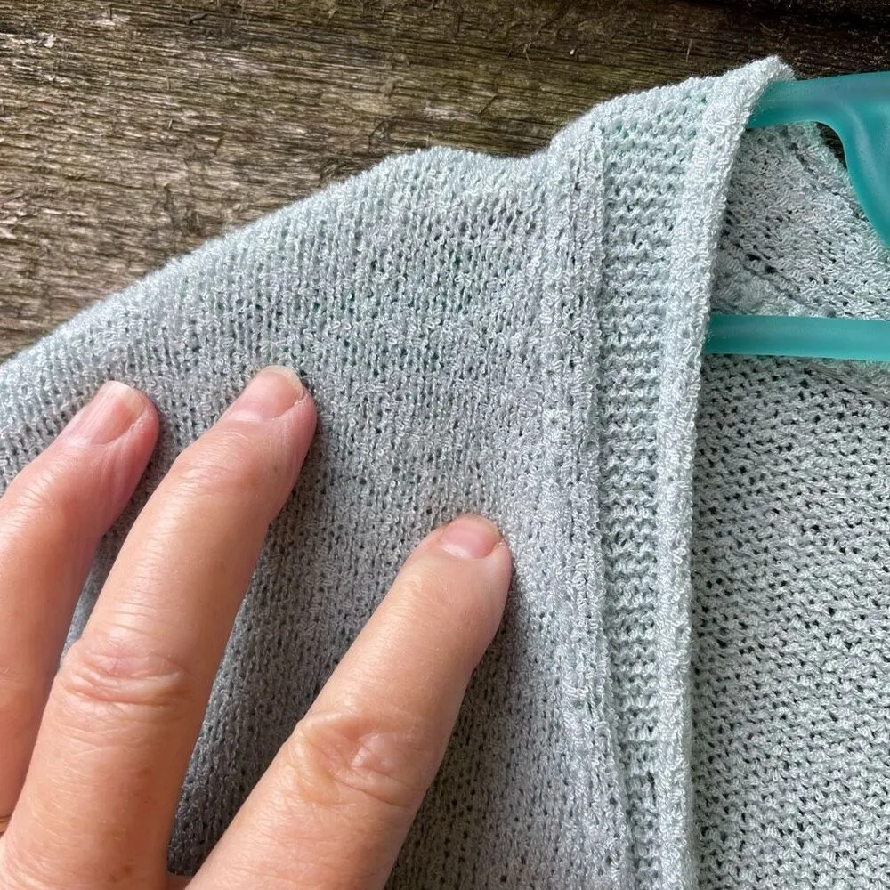 She + Ski size M oversized V neck sweater. - Image 4