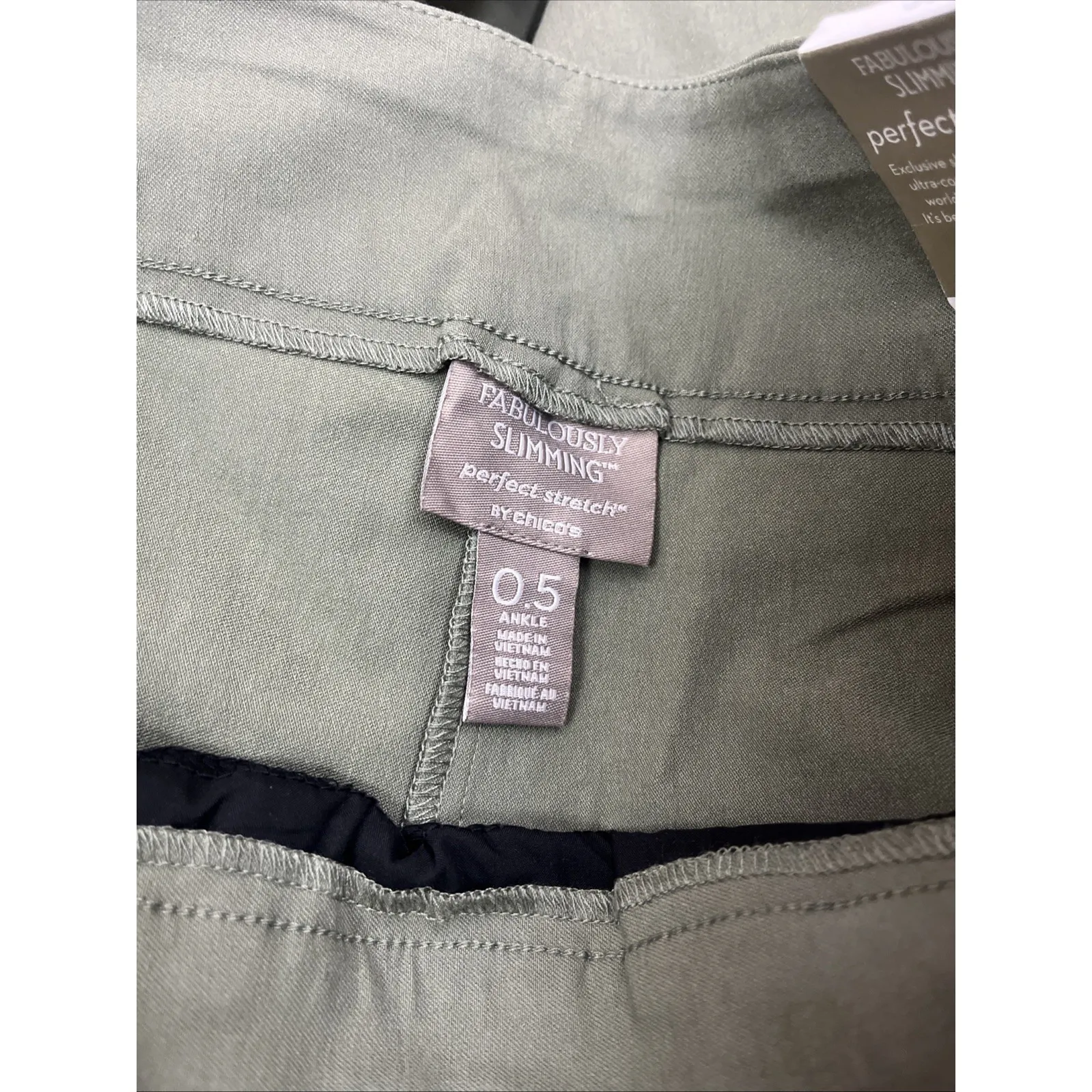 Chico's  NWT Fabulously Slimming Perfect Stretch Preppy Pull On Ankle Pants - Image 8