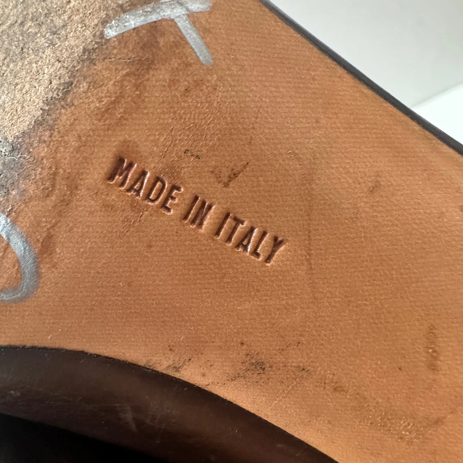 Vintage Salvatore Ferragamo Leather Pumps Heels Pointed Toe Classic Brown 11 - Image 9