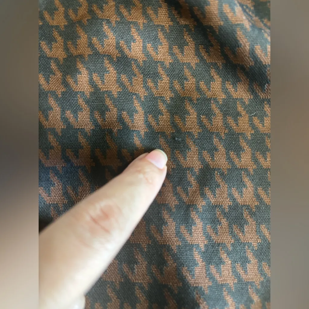 Espresso Black and Brown Houndstooth A - Image 9