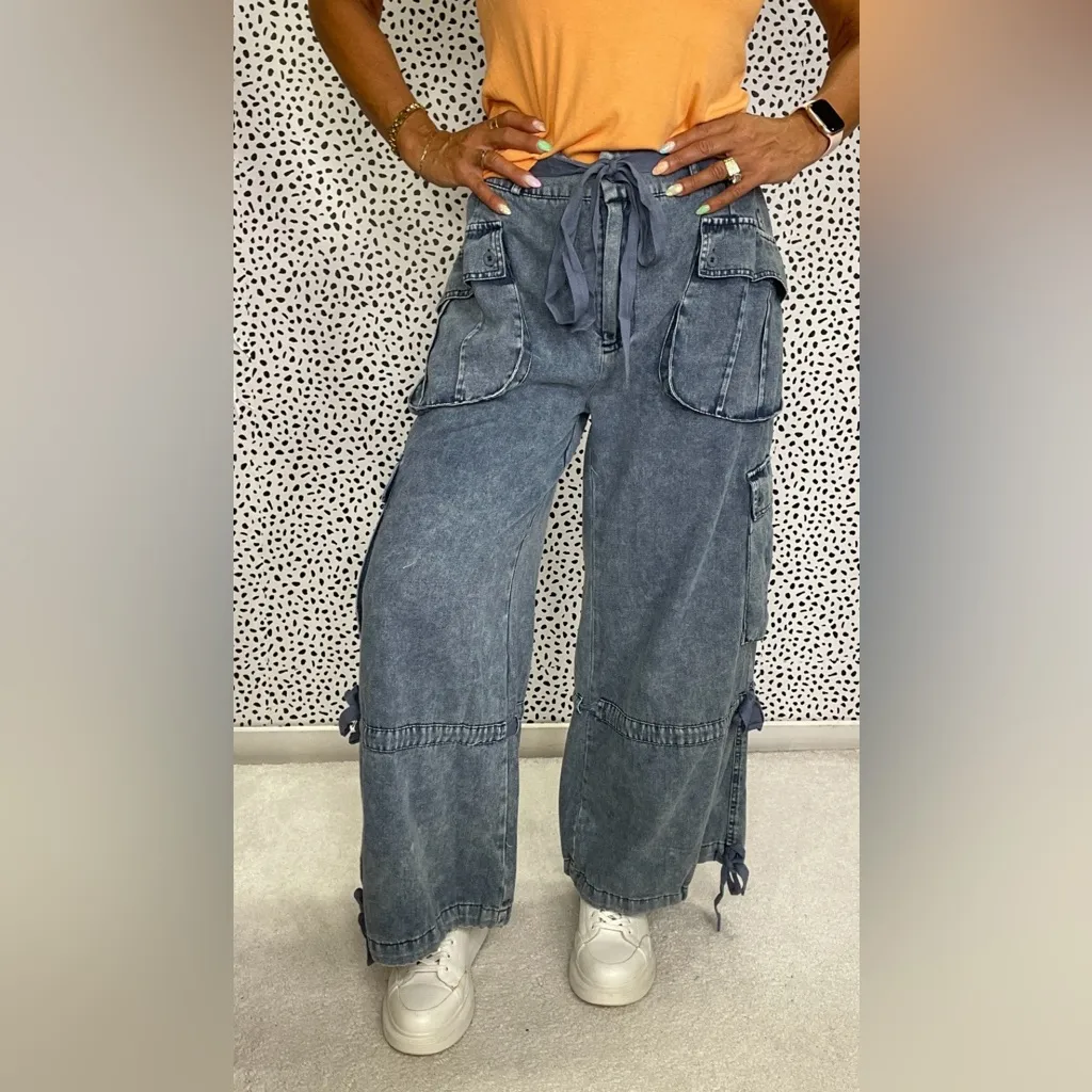 NWT Blue Velvet Cargo Pocket Parachute Drawstring Pants Size undefined - Image 3