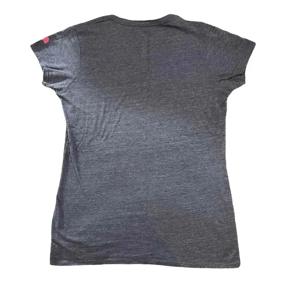 The‎ North Face Women's Grey Short Sleeve V-Neck Graphic Slim Fit T-Shirt Medium - Image 4