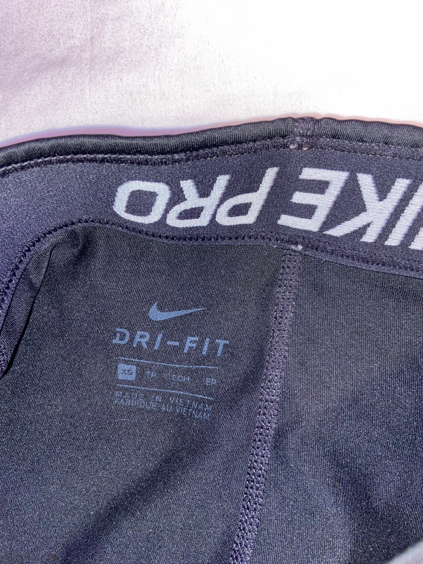 Nike pro leggings! - Image 6