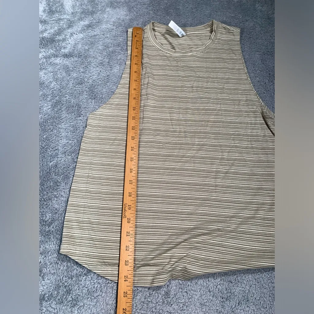 Athleta Striped muscle Tank Top medium - Image 5