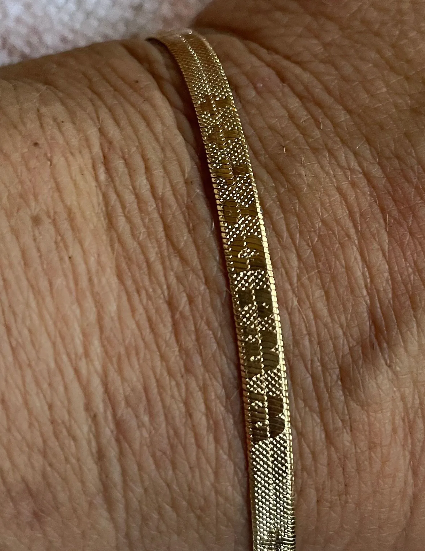 Vintage WWJD Herringbone Chain Bracelet Gold - Image 3