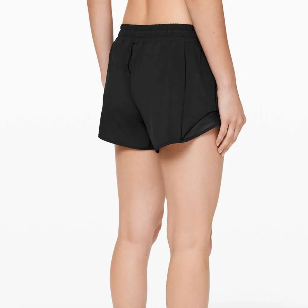 Lululemon Hotty Hot Short II Long 4", Black - Image 2