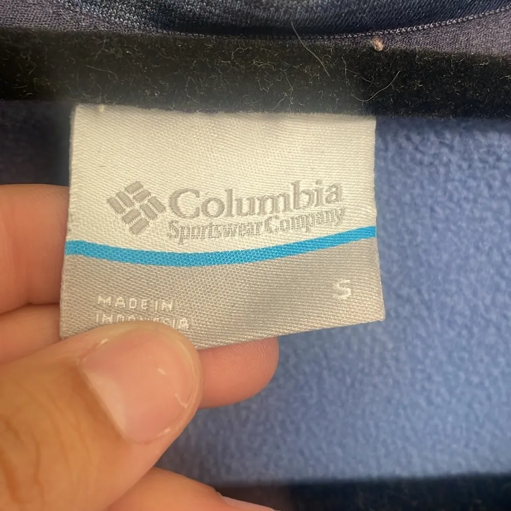 Columbia  sweater - Image 3