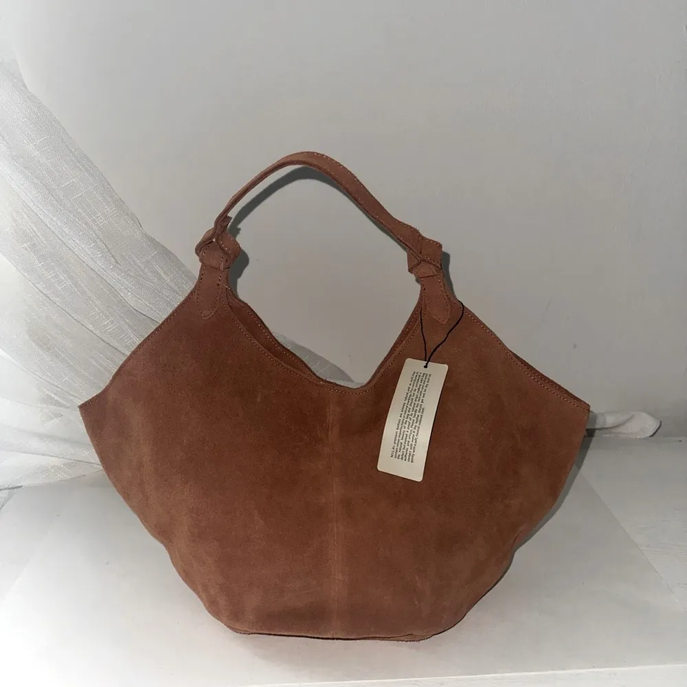 M.I.L.A. Emma Suede Bag in Brown Toffee - Image 5