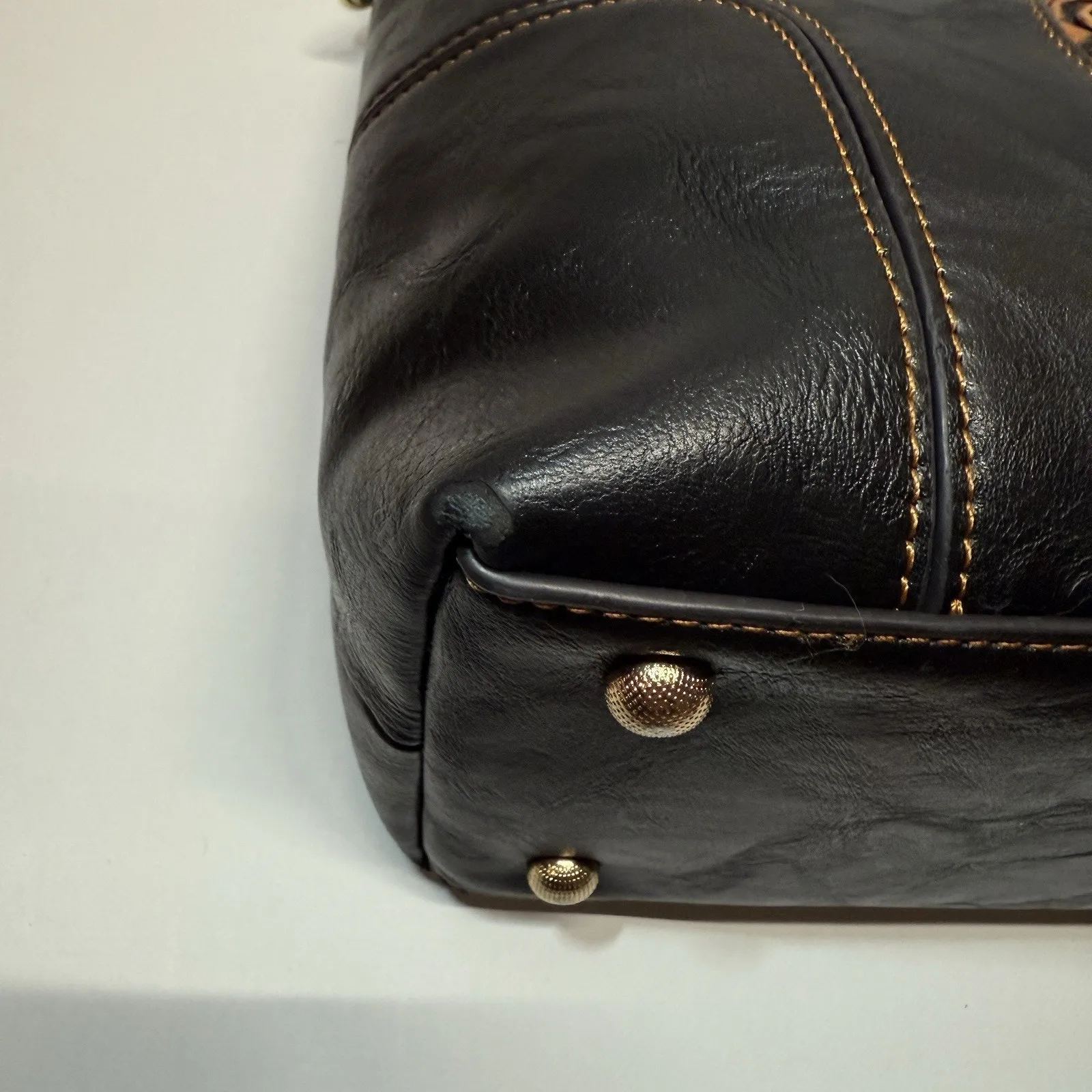 Carved Leather Retro Handbag Tote Purse w/ Floral Design - Image 8