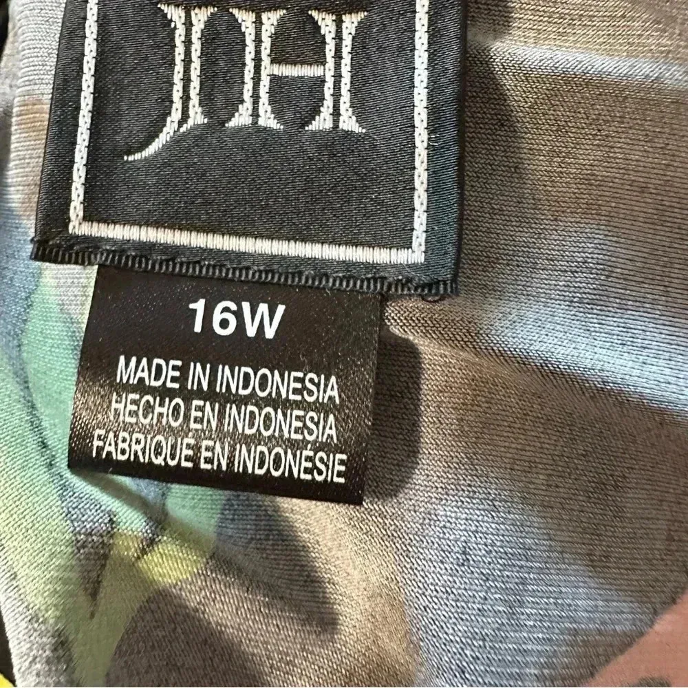 Jessica Howard women's size 16w sleeveless midi black floral dress - Image 4