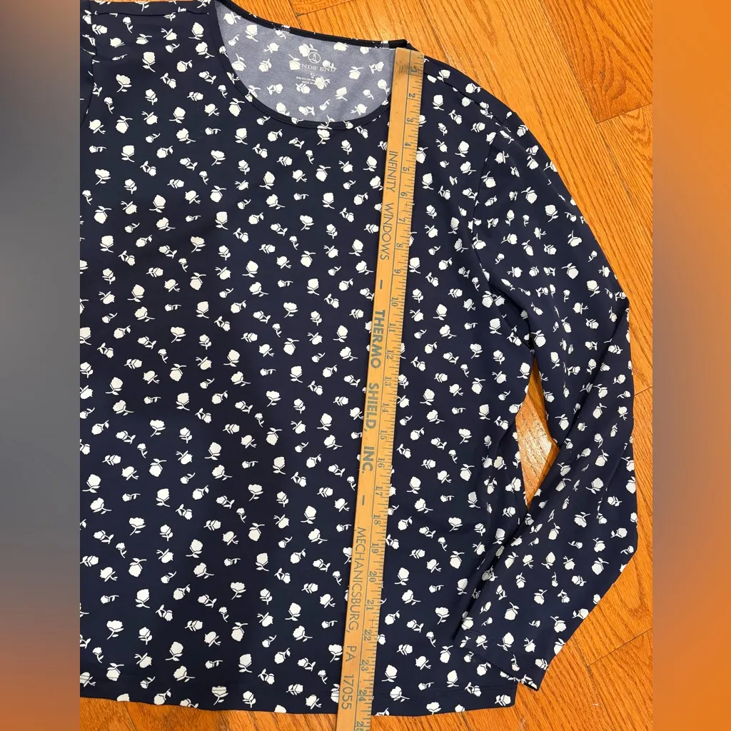 Lands’ End Long Sleeve Rash Guard Swim Tee – Blue & White Floral – Size XL (18) - Image 3