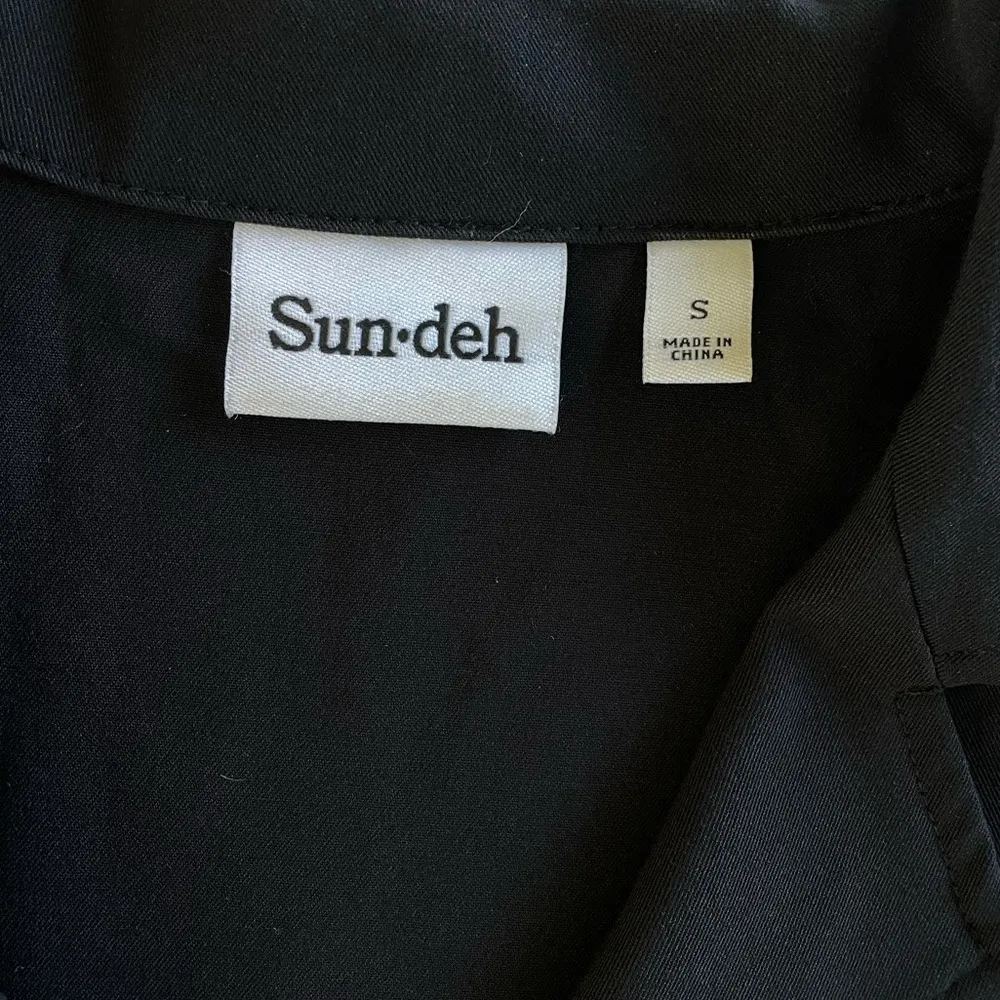 Black Aritzia Cropped Button Up Shirt - Image 4