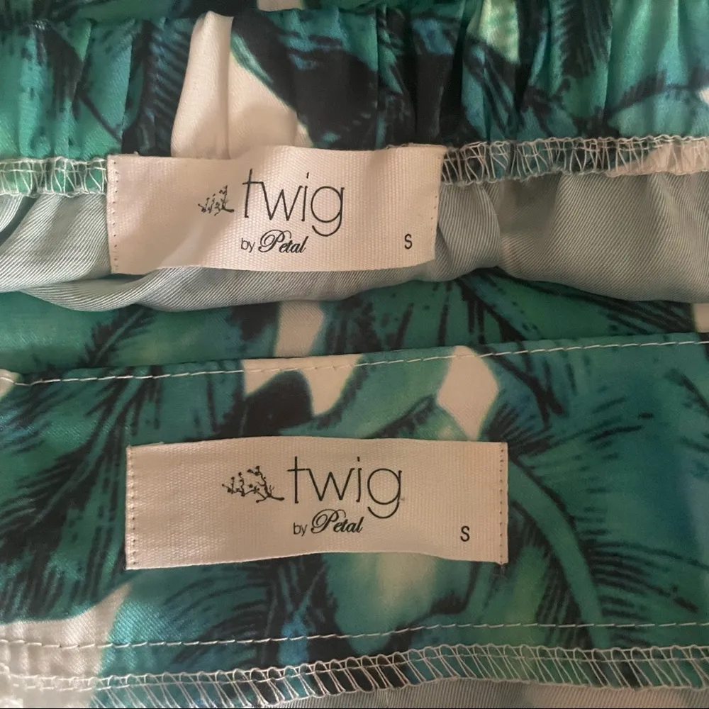 Palm leaf crop top (part of a set shorts also for sale on profile) - Image 7