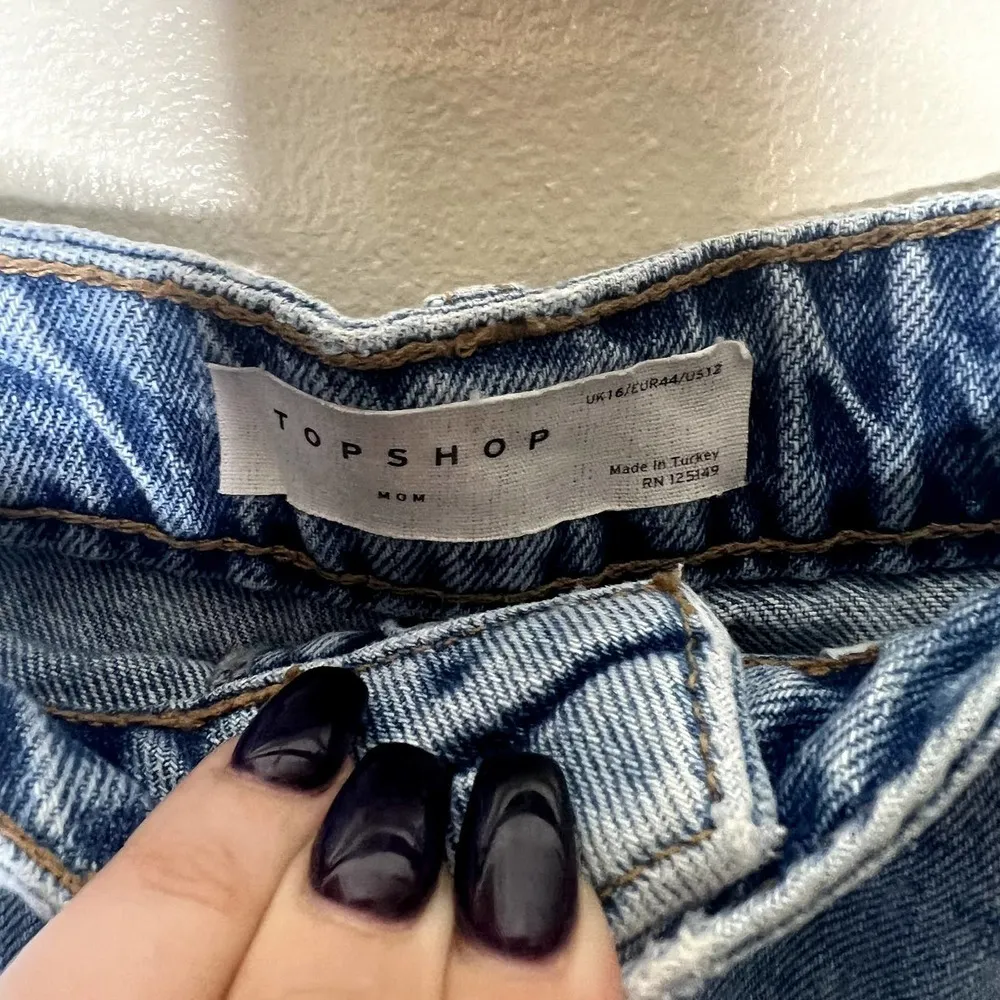 Topshop Chew Hem Mom Shorts Light Wash High Rise 12 - Image 2