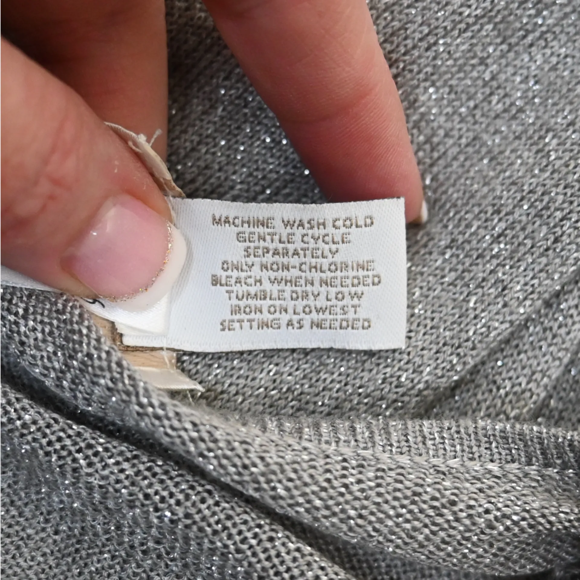 Chico's Women's M Chico's Size 1 Silver with Metallic Thread Open Front Cardigan - Image 8