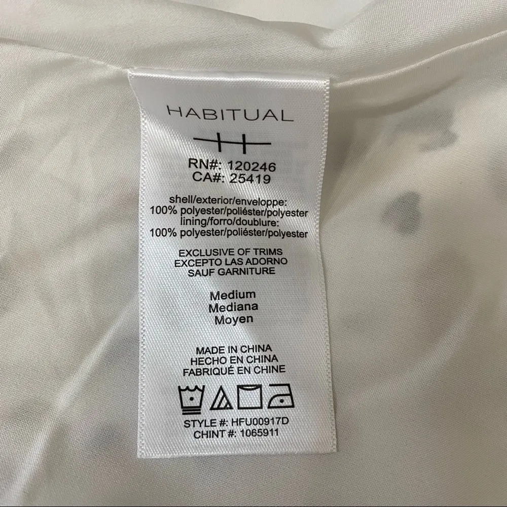 Habitual Arabella Printed Wrap Dress in Gardenia Animal Dot Size Medium NWT - Image 13