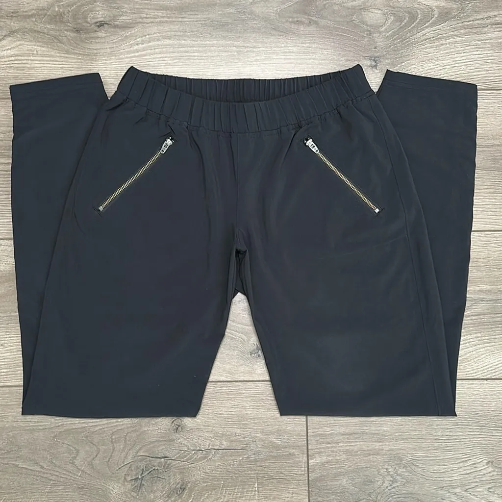 Athleta Aspire‎ Cinch Leg Black Stretch Featherweight Active Pants Size 2 - Image 5