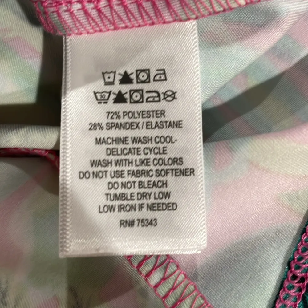 Tropical floral mock neck vented pocket half-zip UPF 50 long sleeve golf shirt - Image 8