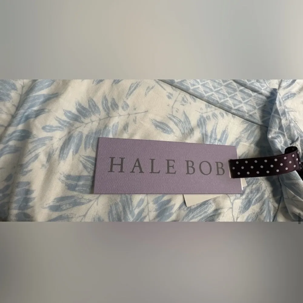 Hale Bob - 95% Organic Bamboo Robe - Luxurious W/ Beautiful Details | NWT - $118 - Image 13